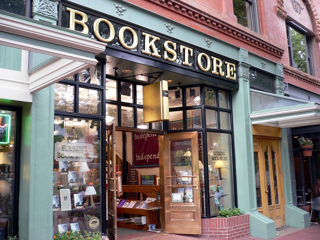 Despite Obstacles, Indie Bookstores Stage a Comeback